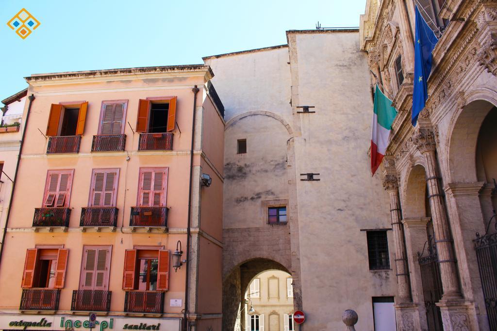 Torre Dello Sperone Lejlighed Cagliari Eksteriør billede